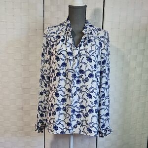 Rose & Olive White and Blue Floral Blouse